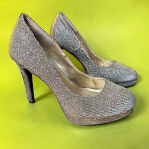 FIONI Shimmering Gold Glitter Heels
